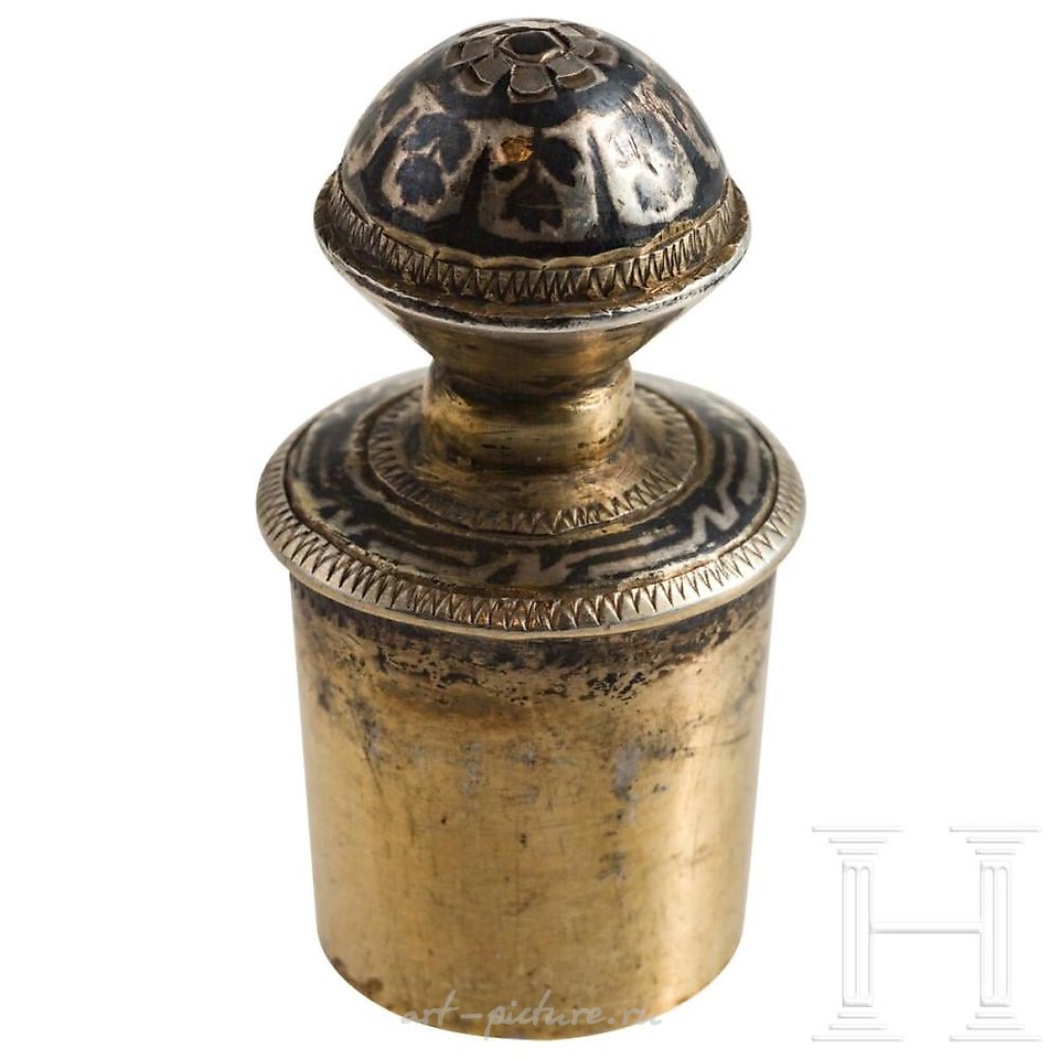 Russian silver , A silver-gilt and niello decanter, circa 1900