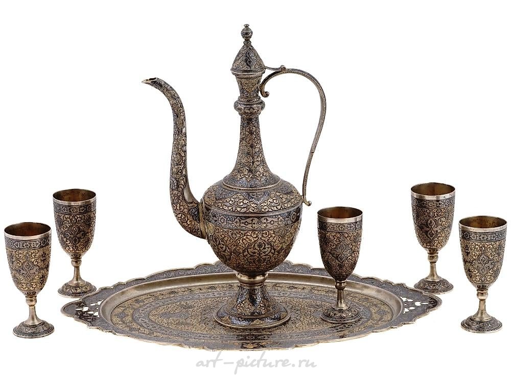 俄罗斯银 , 镀金的银制干邑酒服务套装"Kubachi"