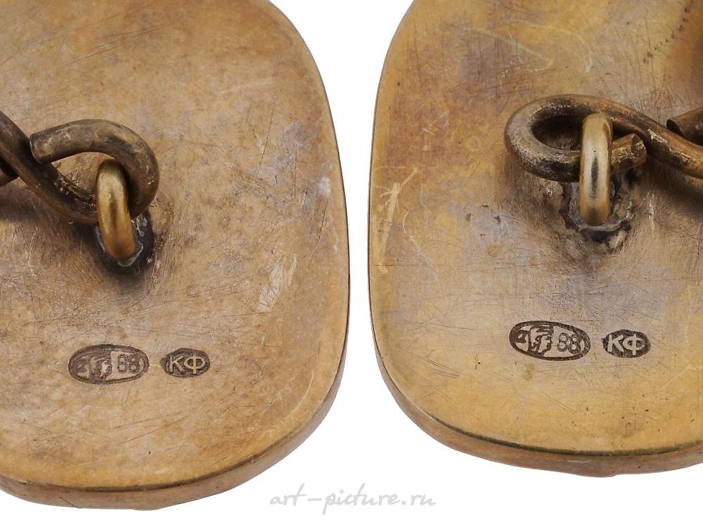 Русское серебро , Русские манжетные пуговицы из позолоченного серебра с эмалью времен Николая II