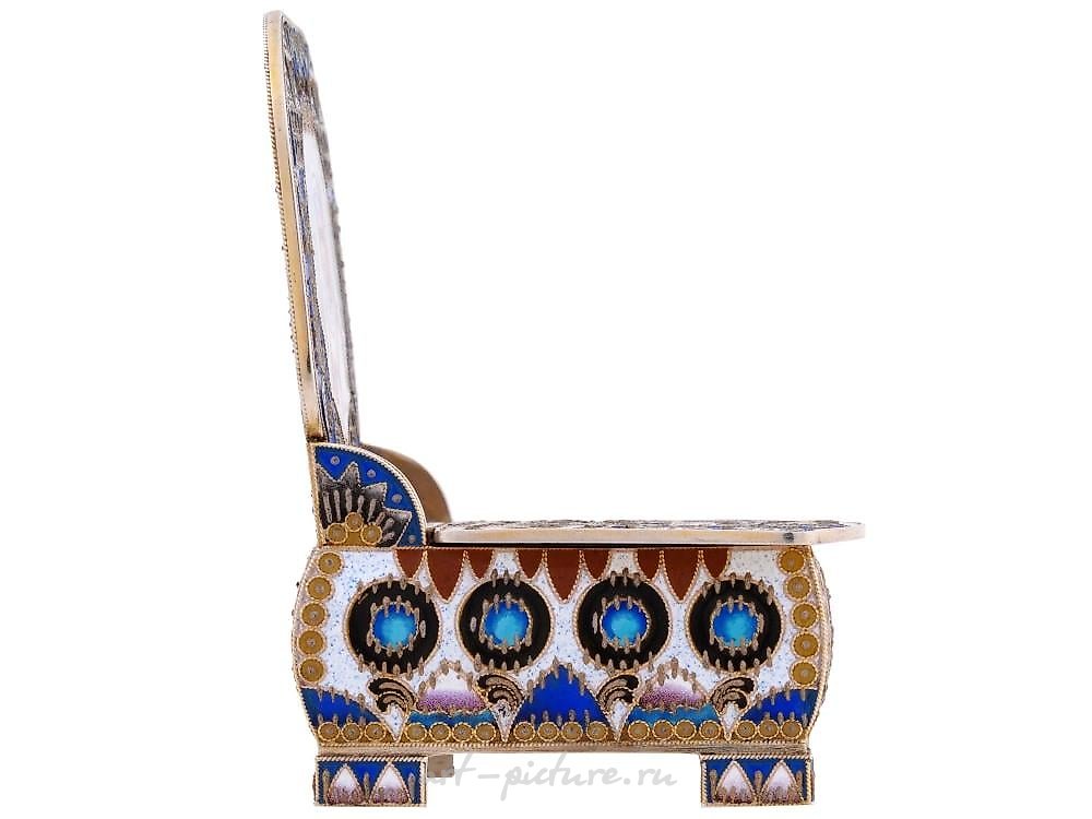 Русское серебро , Солонка-трон из русского серебра 84 пробы с позолотой и эмалью