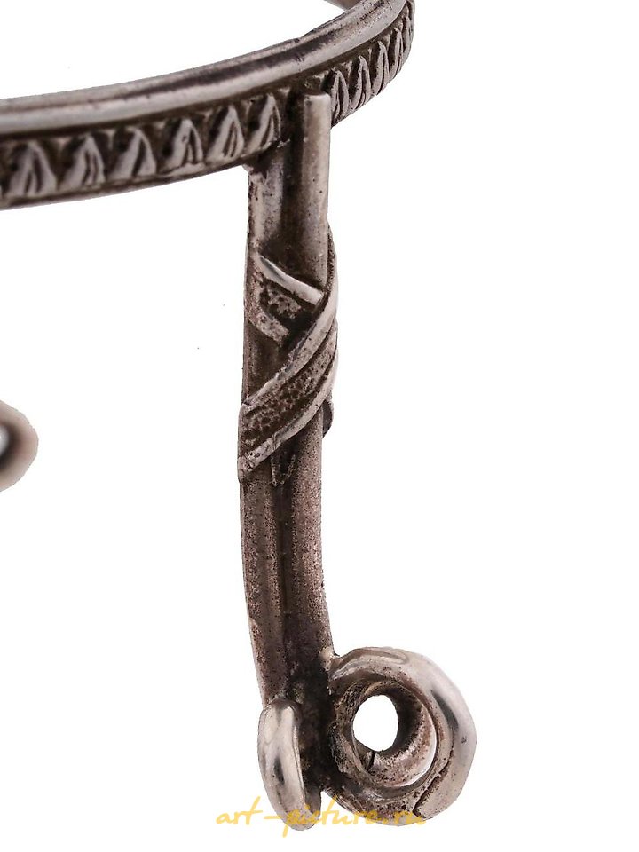 Русское серебро , Серебряная шкатулка в форме пасхального яйца