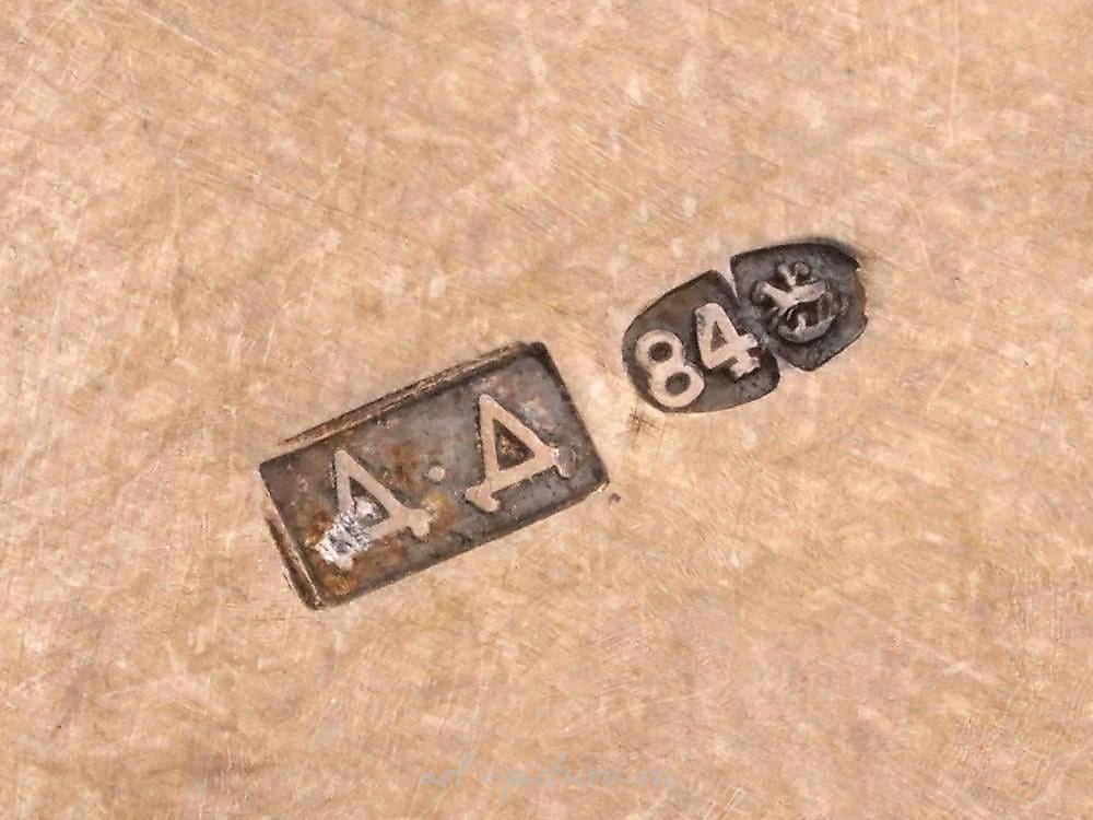 Русское серебро , Коробочка для таблеток из российского серебра 84 пробы