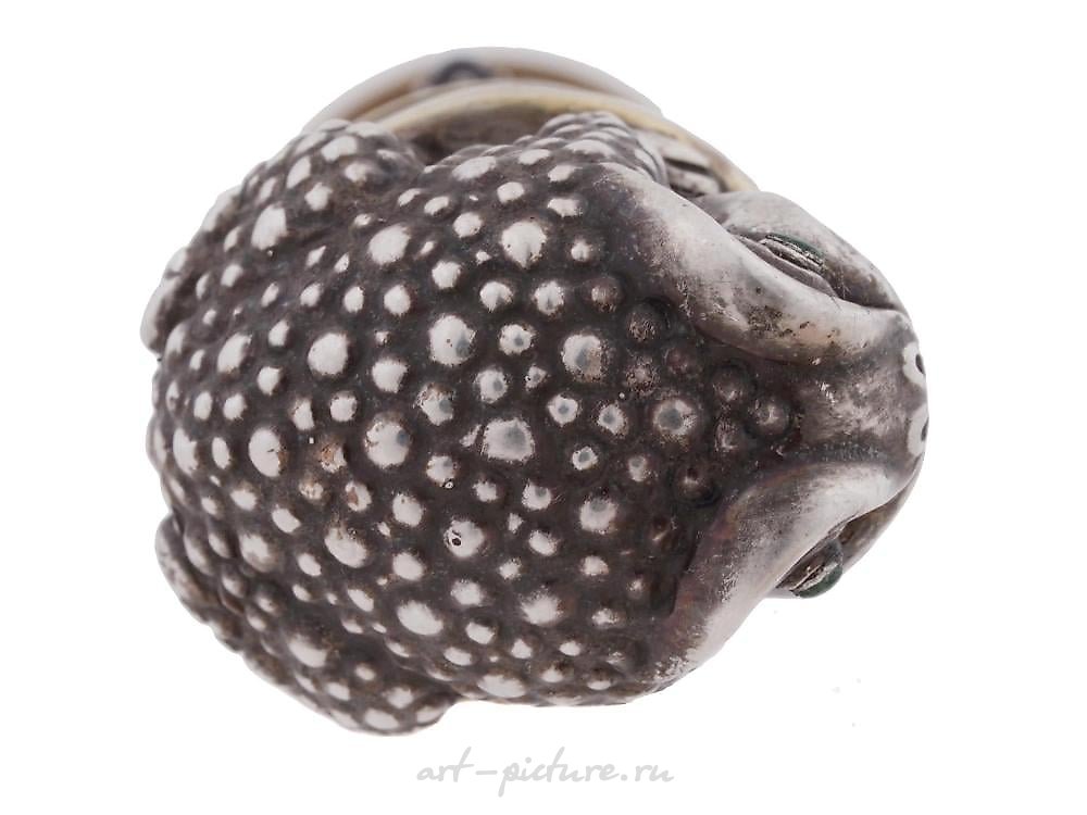 Русское серебро , Серебряная ручка для трости с эмалью, бриллиантами и изображением совы.