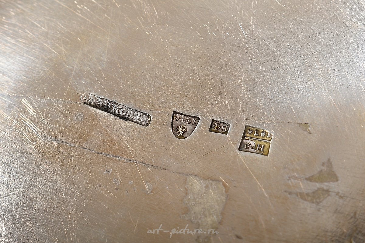 俄罗斯银 , 椭圆形俄罗斯糖果篮