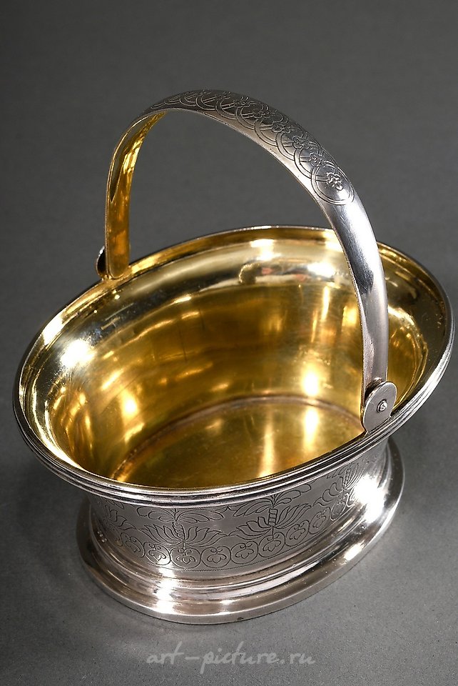 俄罗斯银 , 椭圆形俄罗斯糖果篮
