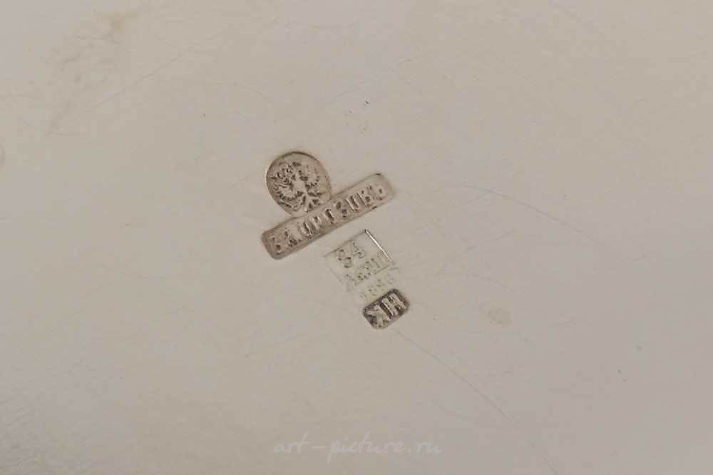 俄罗斯银 , 俄罗斯银桶