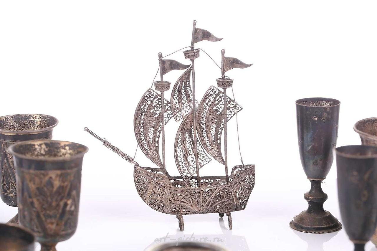 俄罗斯银 , 俄罗斯银制品套装