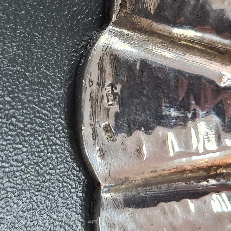 俄罗斯银 , 六个镶有蓝宝石边框的杯子