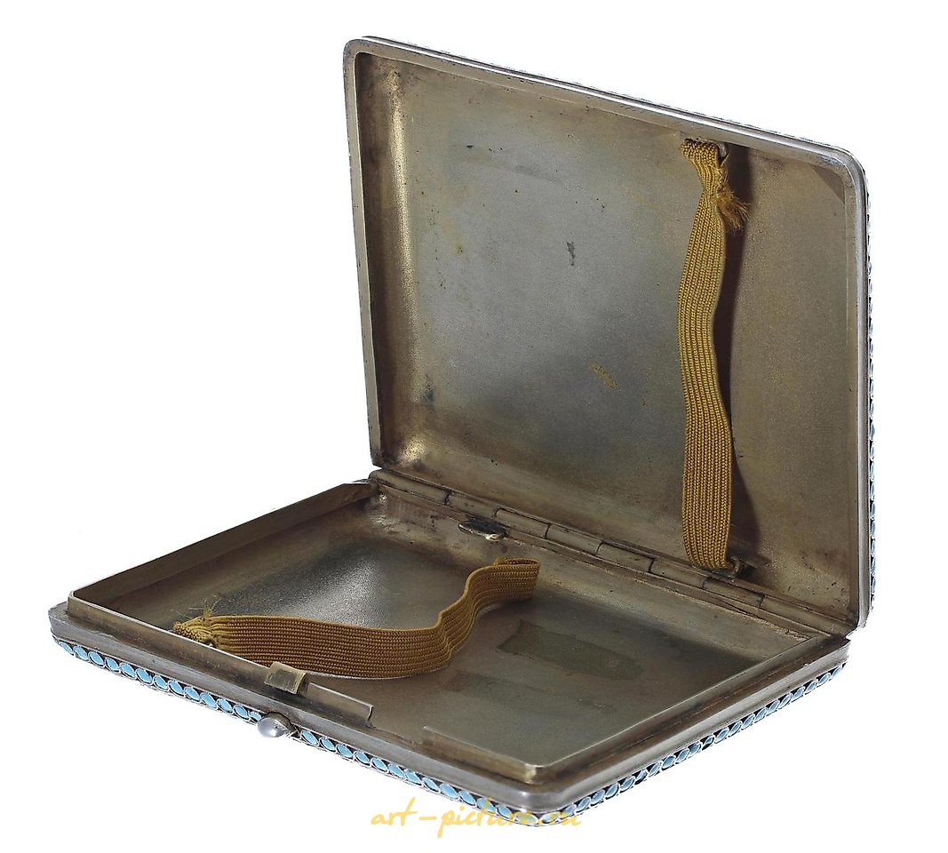 俄罗斯银 , 俄罗斯银制烟斗盒