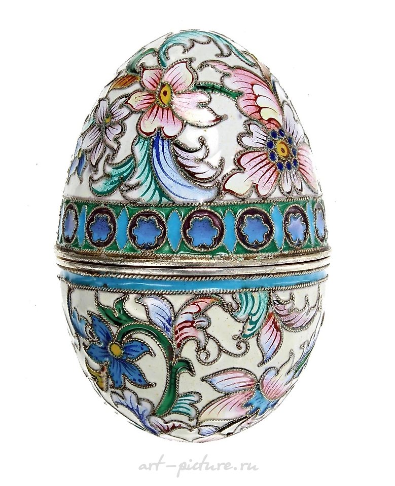 Русское серебро , Яйцо из русского серебра и перегородчатой эмали