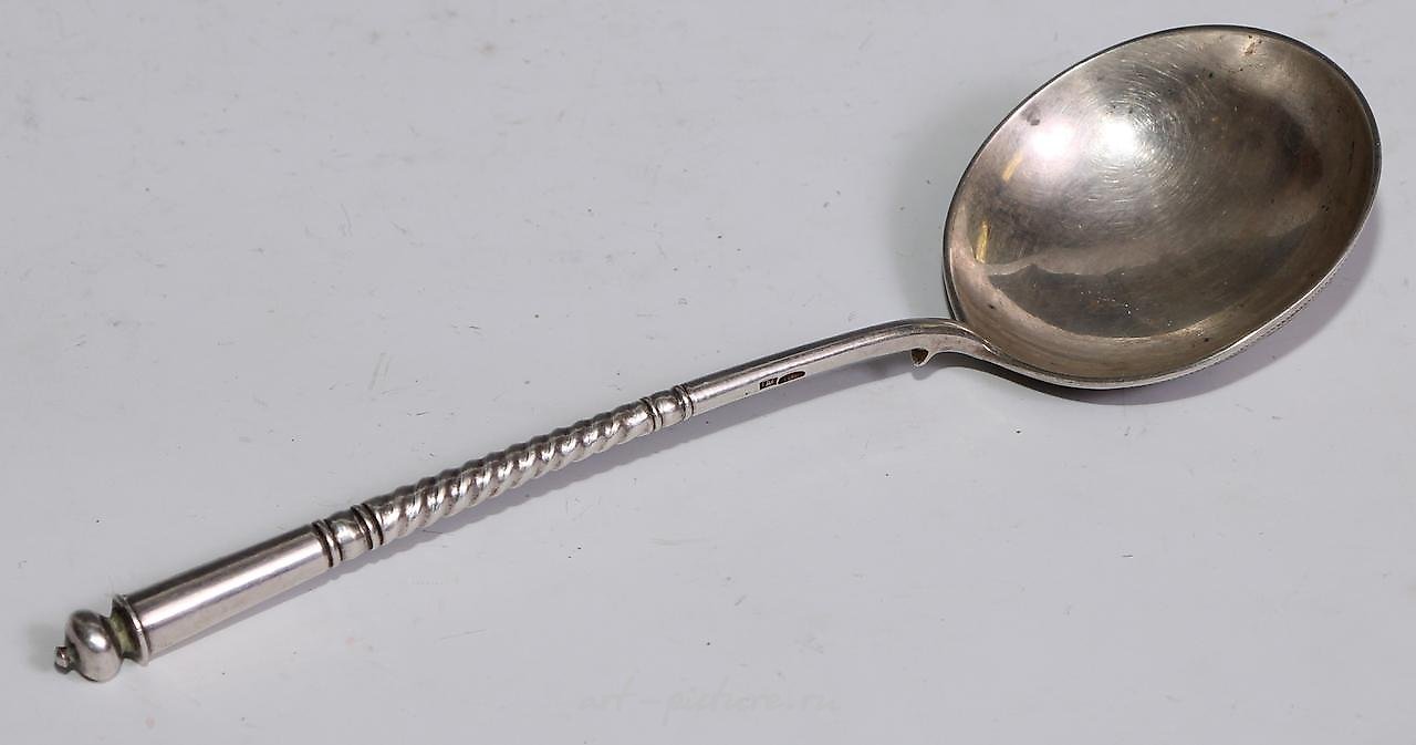 俄罗斯银 , 俄罗斯银色带有黑色涂层的勺子，长18.5厘米，印有鸡冠标记。