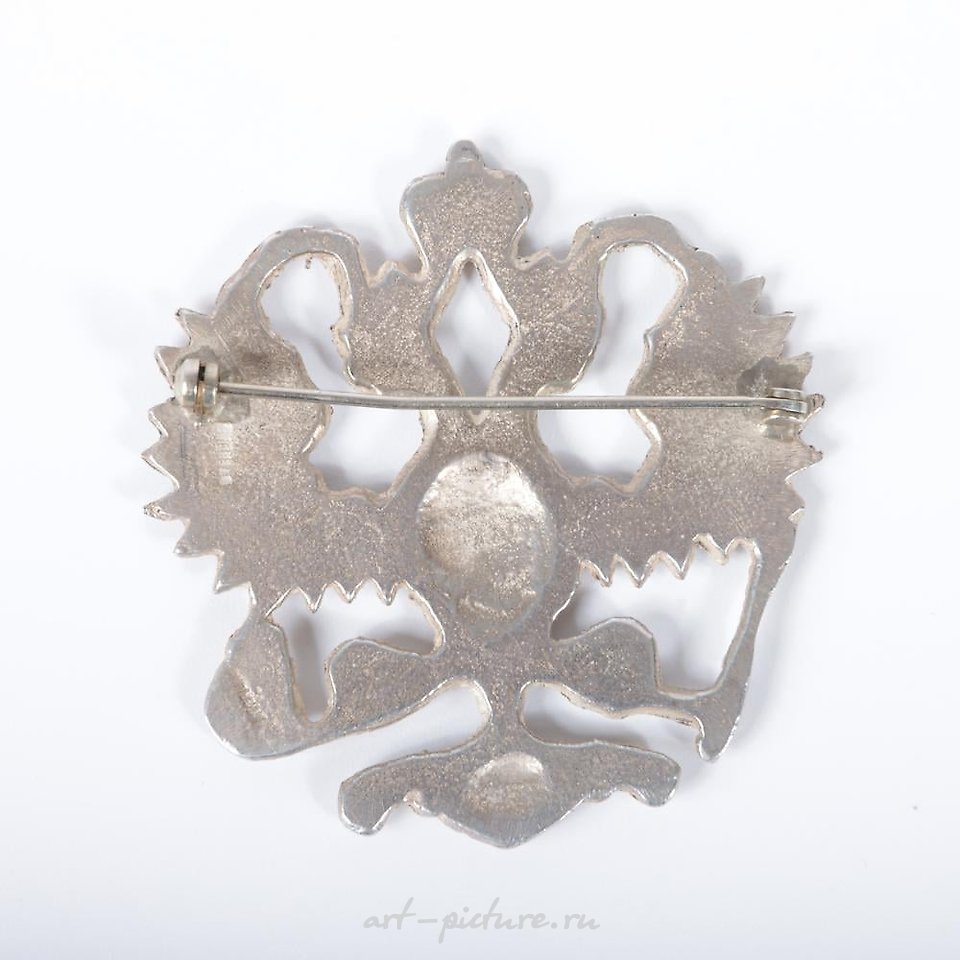 俄罗斯银 , 胸针