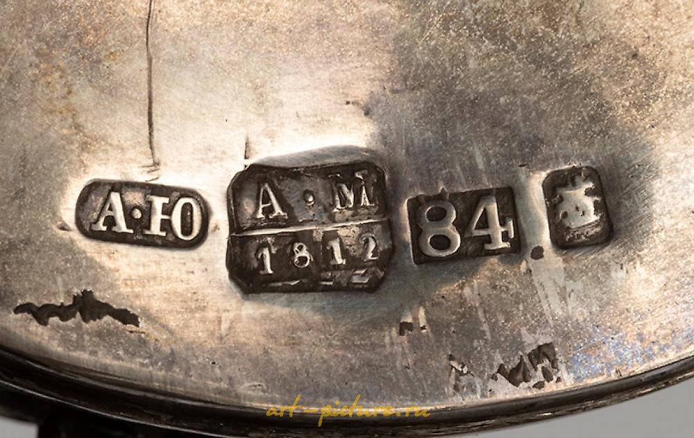 俄罗斯银 , 装饰性蛋。圣彼得堡，19世纪。