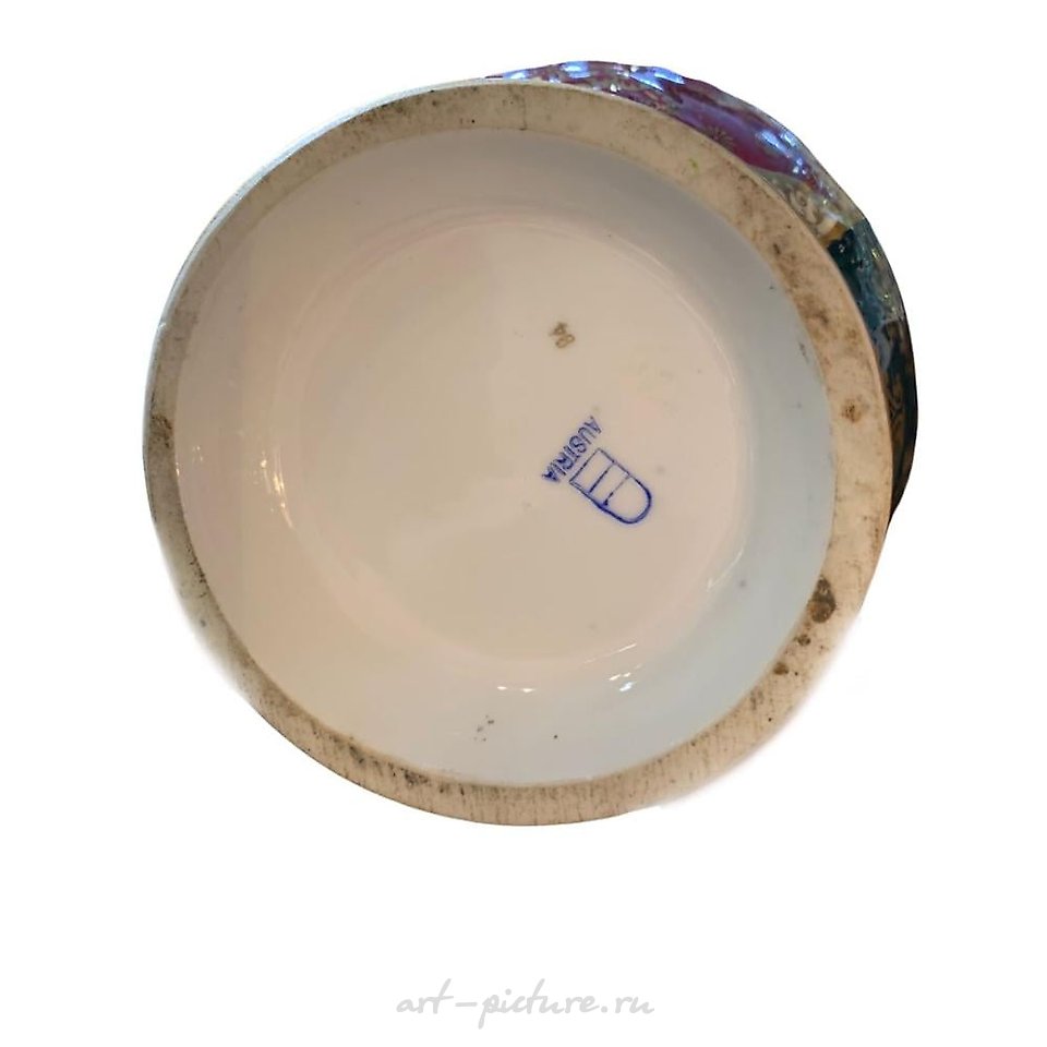 Royal Vienna Porcelain , Pair Of Royal Vienna Ceramic Vases