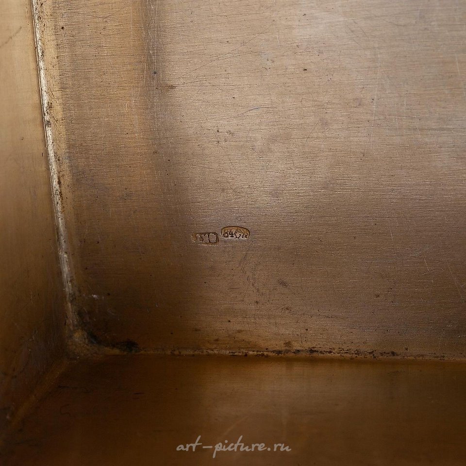 Русское серебро , Русская литая коробка для сигар