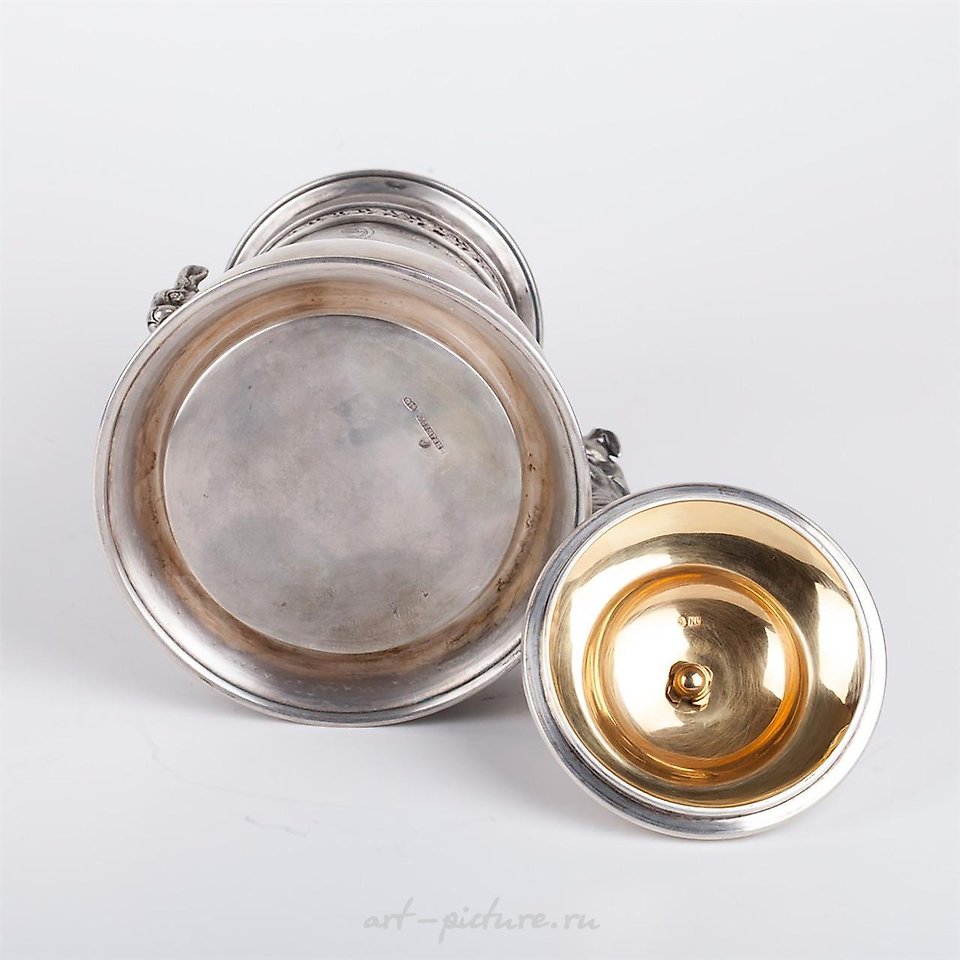 Русское серебро , Русский серебряный покрытый золотом кубок "Приз ассоциации охотничьего собаководства"