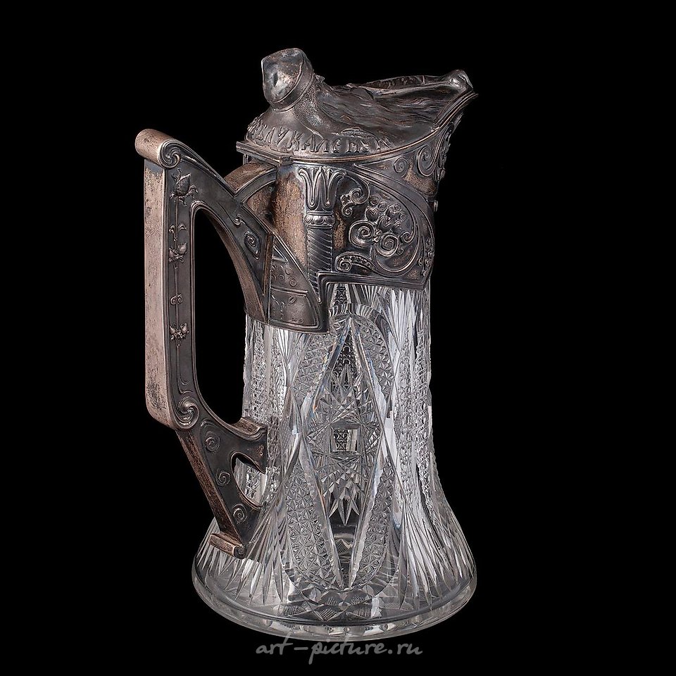 Русское серебро , Массивный графин из русского серебра с позолотой