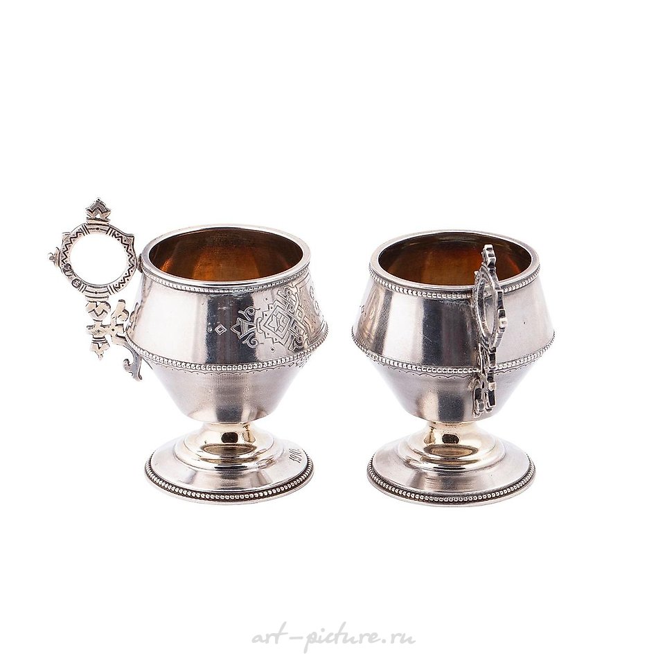 Русское серебро , Пара русских серебряных позолоченных рюмок для водки