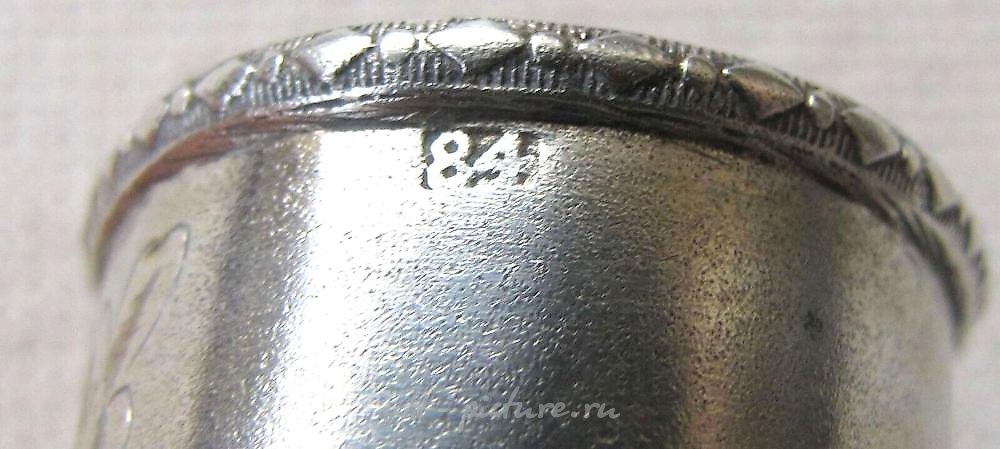 俄罗斯银 , 俄罗斯帝国。艺术新潮。雕刻银器，84纯度。椭圆形餐巾盒。