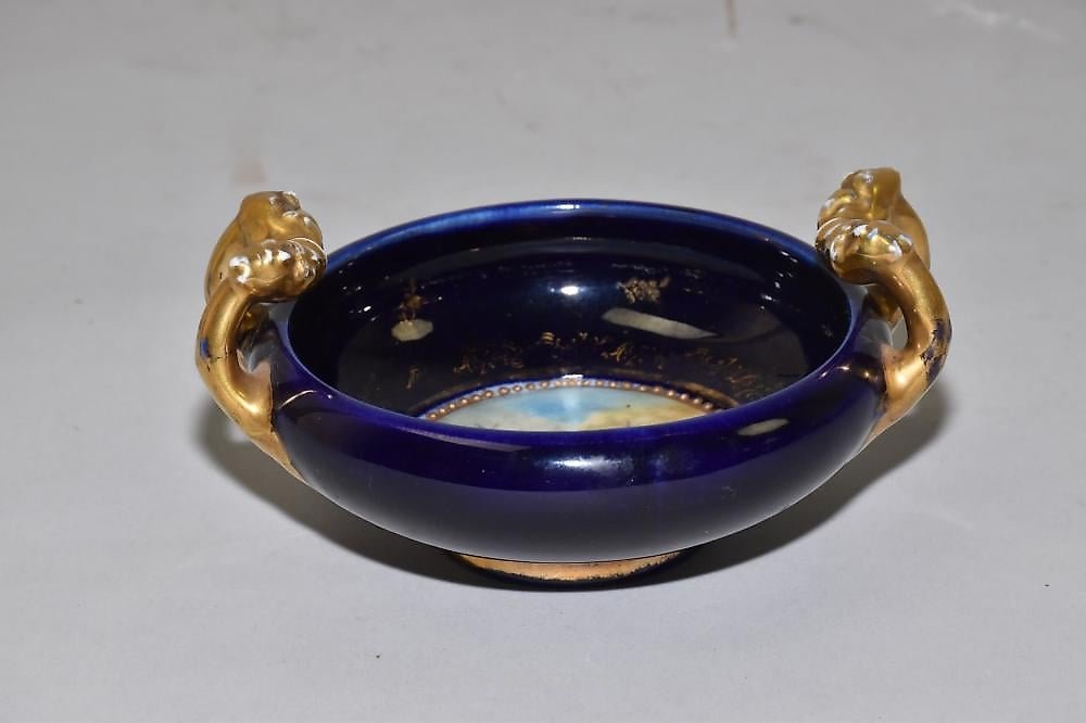 Royal Vienna Porcelain , ANTIQUE ROYAL DOULTON ARTS AND CRAFTS RAISED BOWL