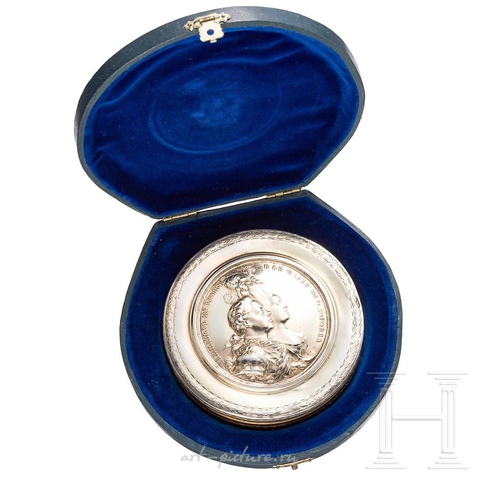 俄罗斯银 , 首饰盒