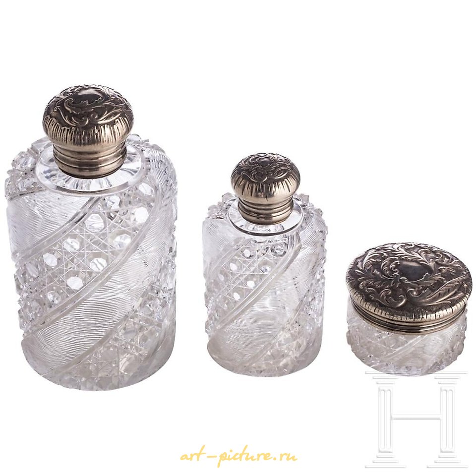 Russian silver , A Russian glass vase with silver-gilt mounting, Moscow, 1908