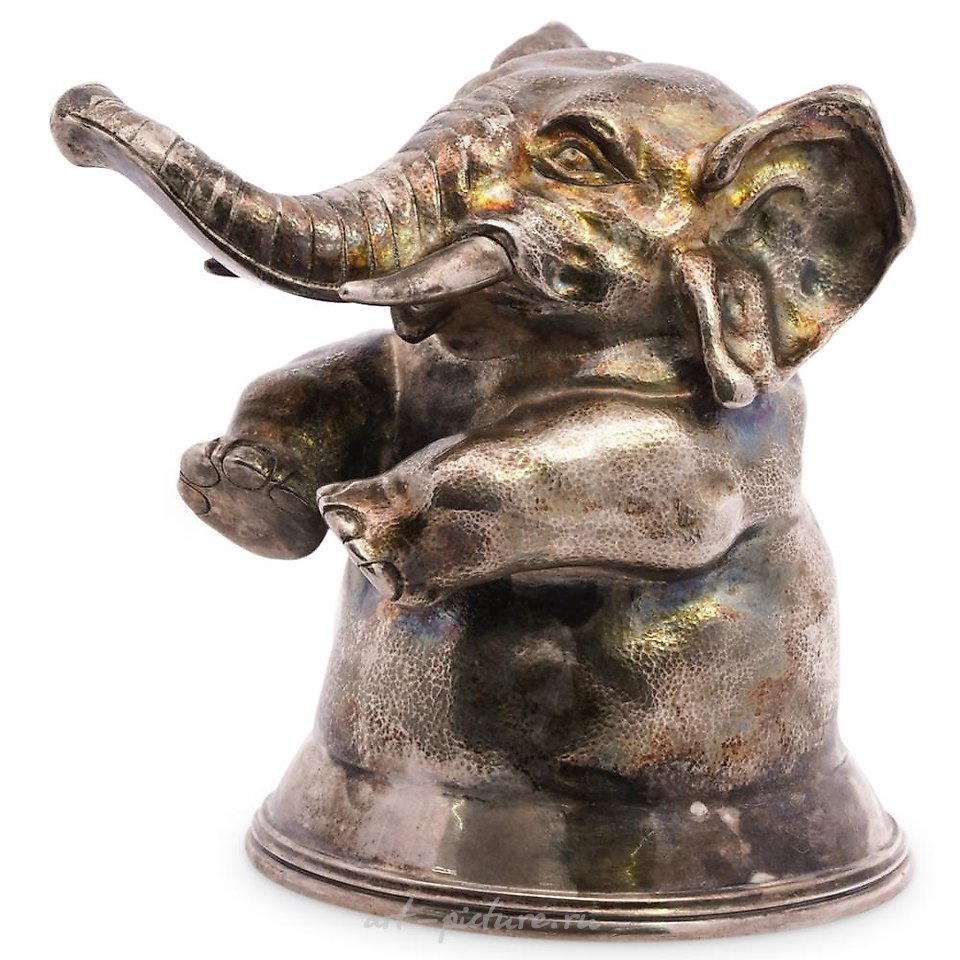 俄罗斯银 , 俄罗斯银制马鞍杯