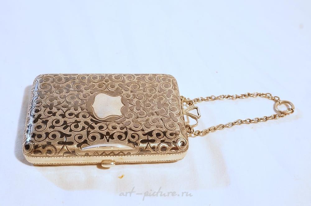 Russian silver , An antique Russian silver & Niello ladies purse on chain having...