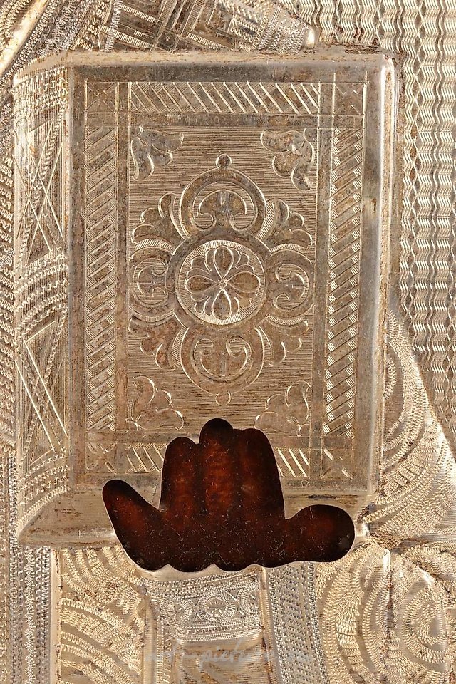 俄罗斯银 , 俄罗斯镀金银和琺瑯制成的圣像