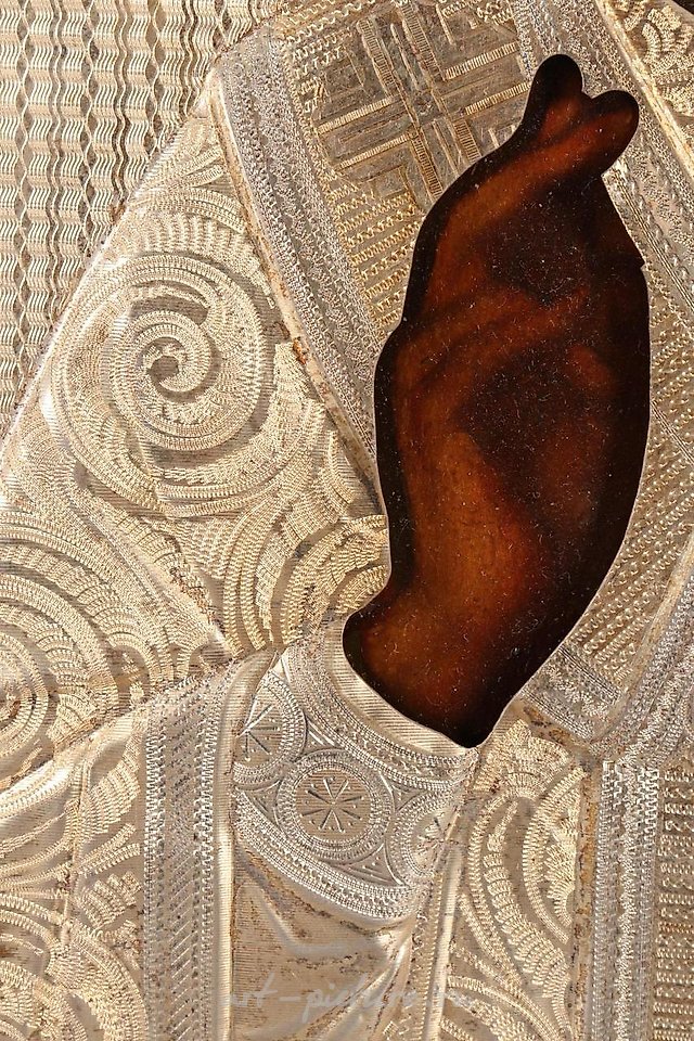 俄罗斯银 , 俄罗斯镀金银和琺瑯制成的圣像