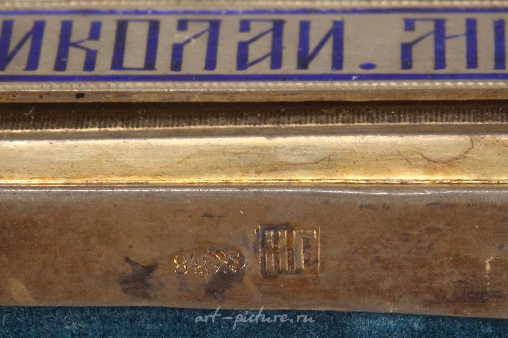 俄罗斯银 , 俄罗斯镀金银和琺瑯制成的圣像