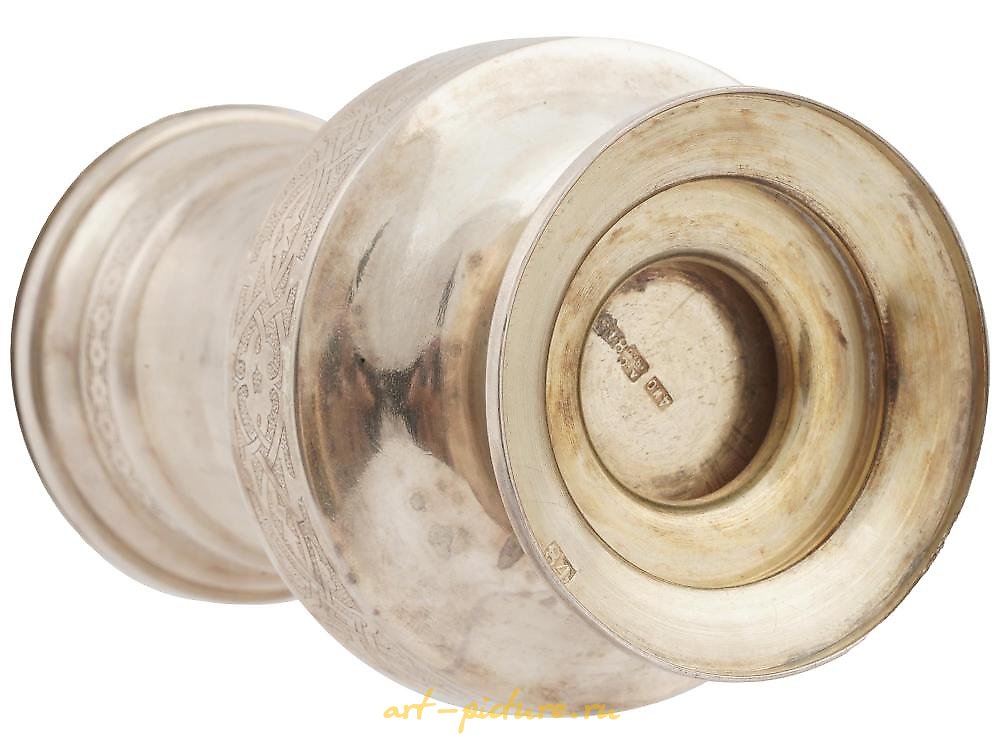 俄罗斯银 , 带折叠盖子的银脚俄罗斯皇家杯。