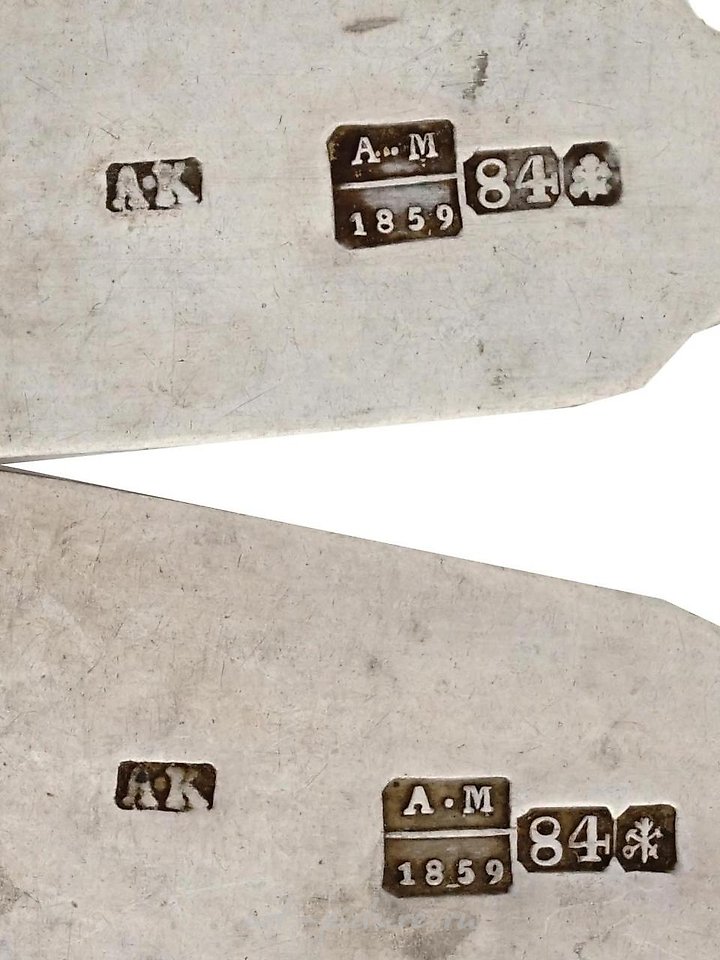 Русское серебро , Пара чайных ложек из русского серебра.