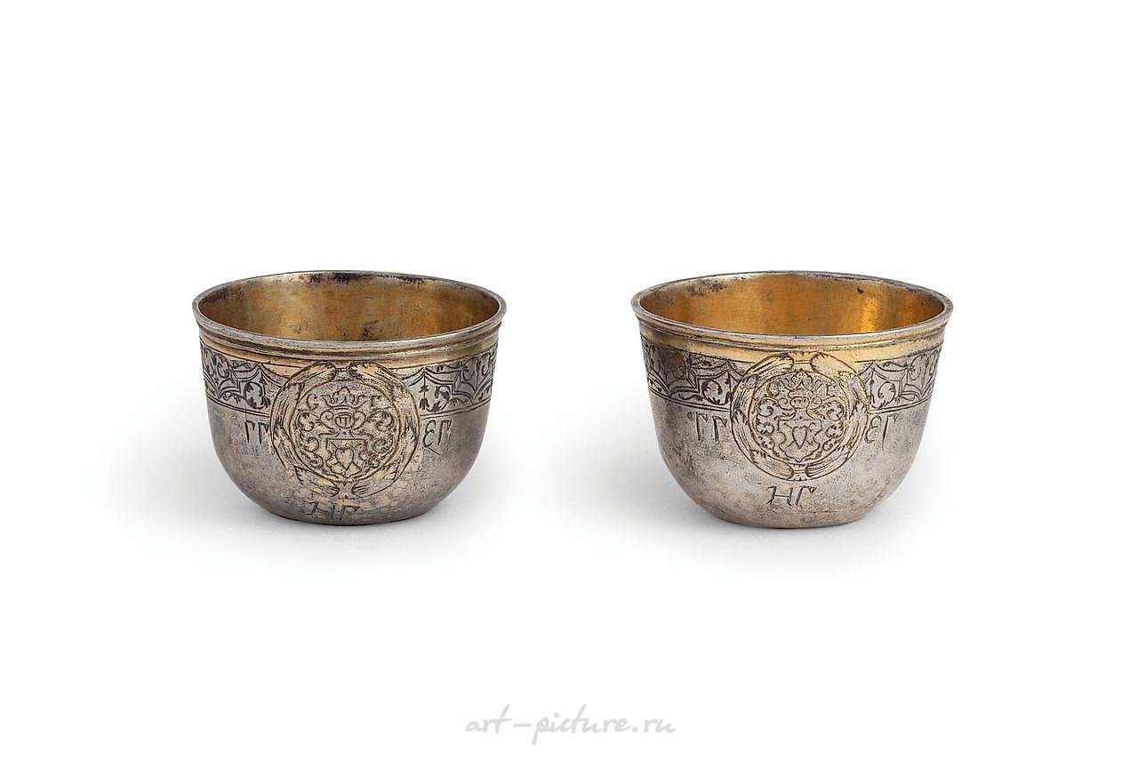 Русское серебро , Серебряная пара маленьких чашек с частичным позолотой, Россия