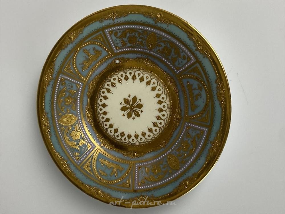 Royal Vienna Porcelain , A VERY FINE ROYAL VIENNA PORTRAIT CUP AND SAUCER