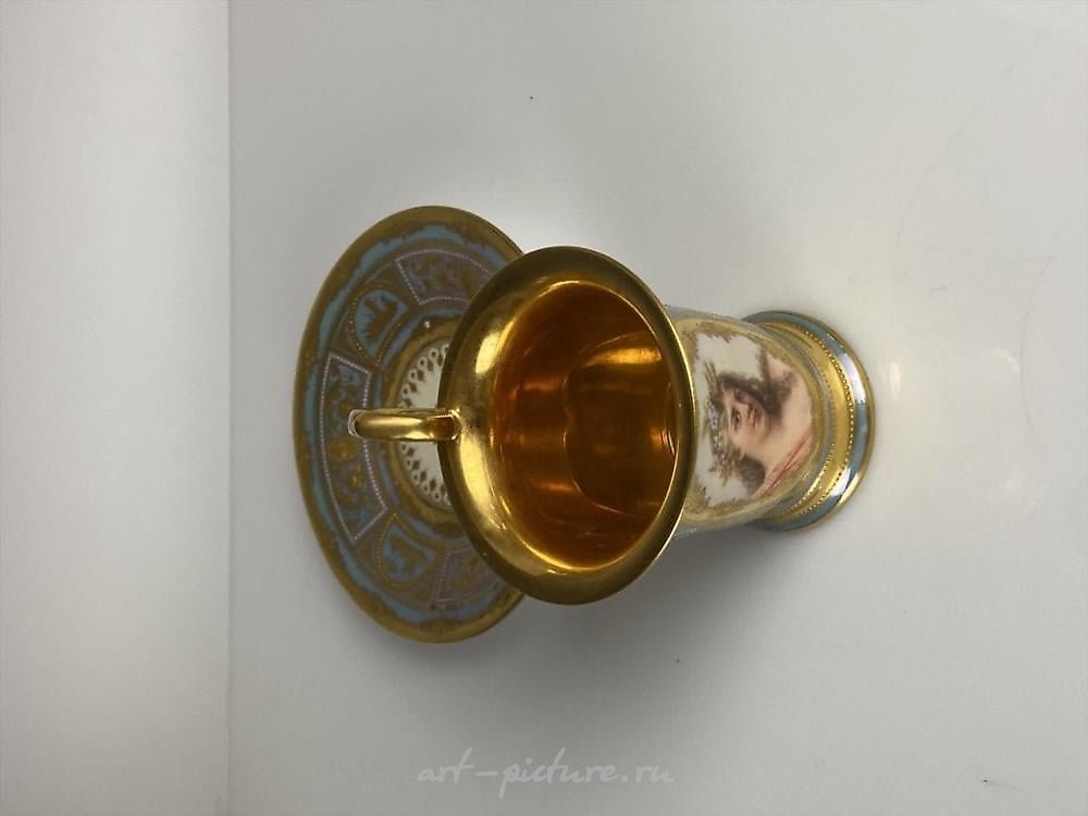 Royal Vienna Porcelain , A VERY FINE ROYAL VIENNA PORTRAIT CUP AND SAUCER