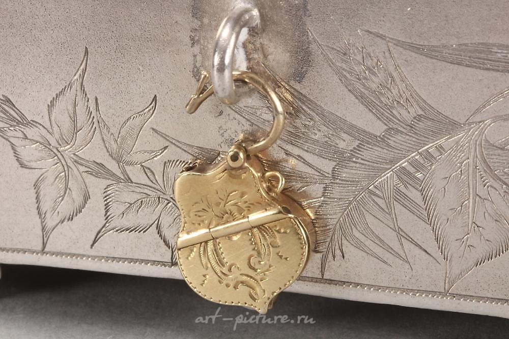 俄罗斯银 , 19世纪的俄罗斯银棺材