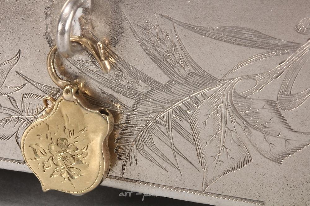 俄罗斯银 , 19世纪的俄罗斯银棺材