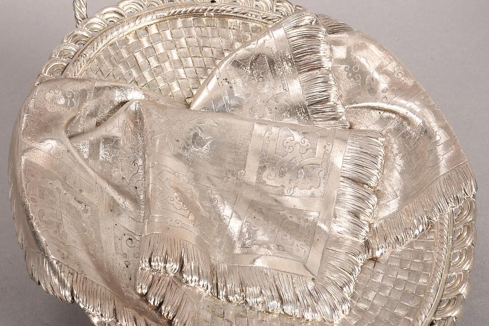 Russian silver , Early 19th Century Russian Silver Coffee Pot