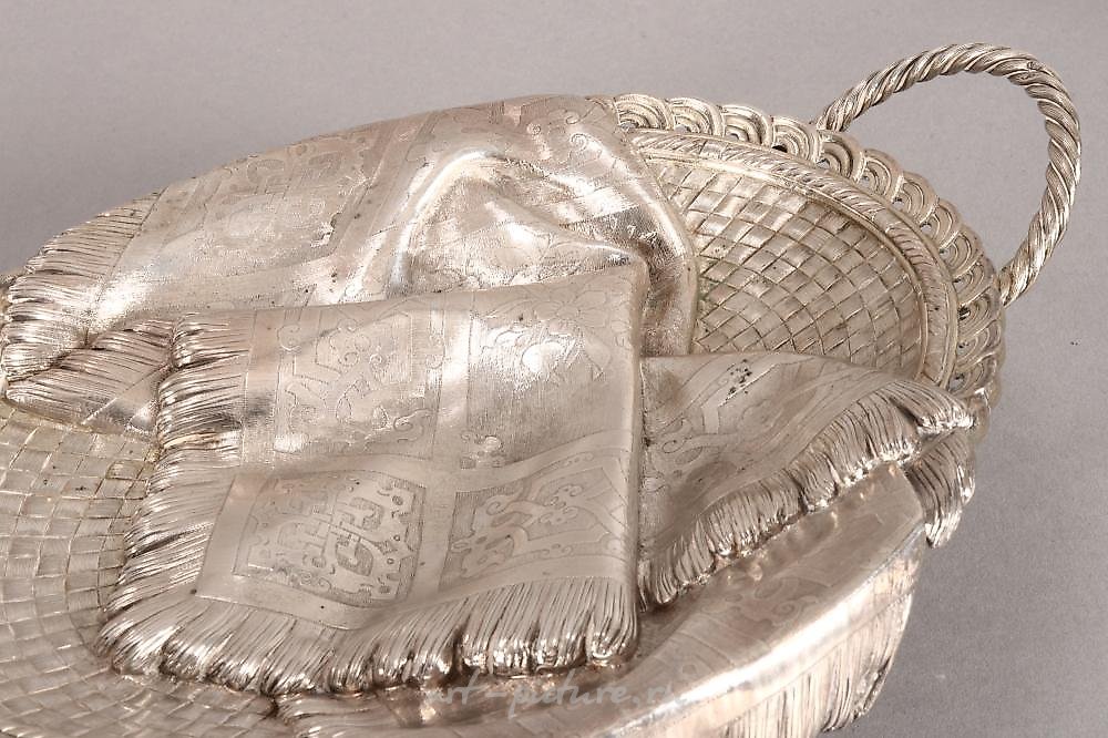 Russian silver , Early 19th Century Russian Silver Coffee Pot