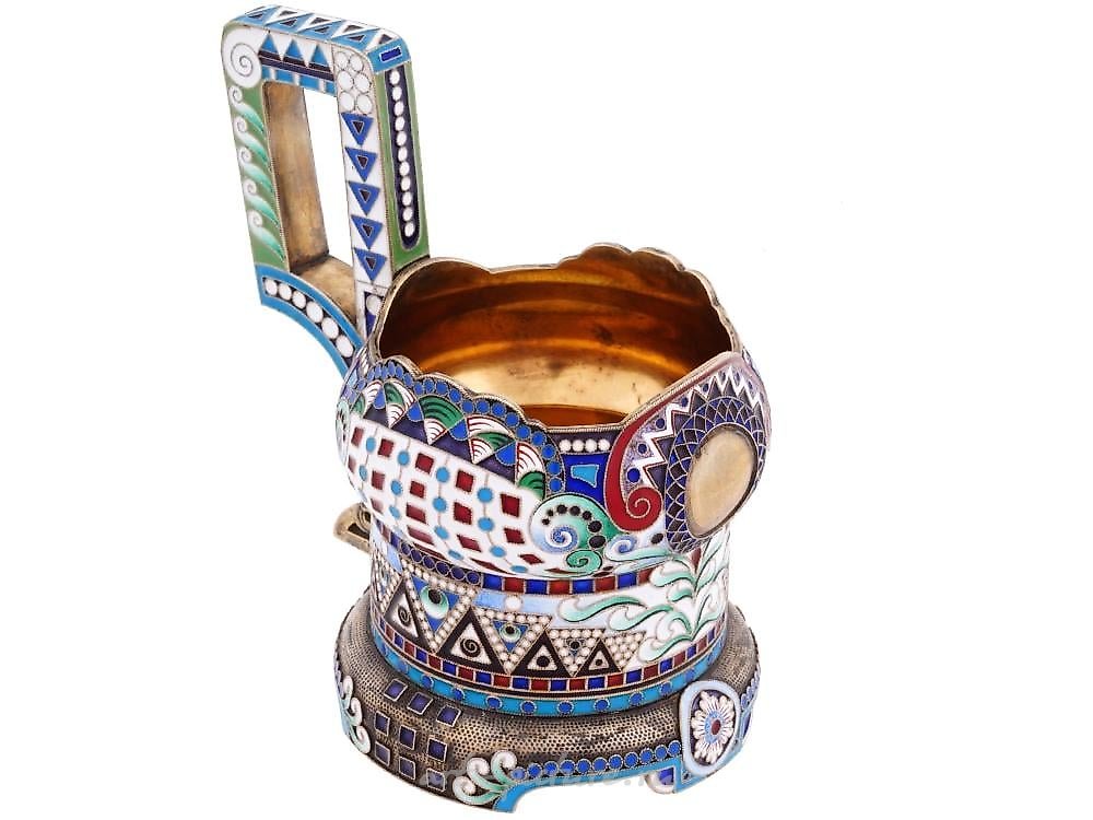 俄罗斯银 , 俄罗斯银杯，镶有88纯度的珐琅。