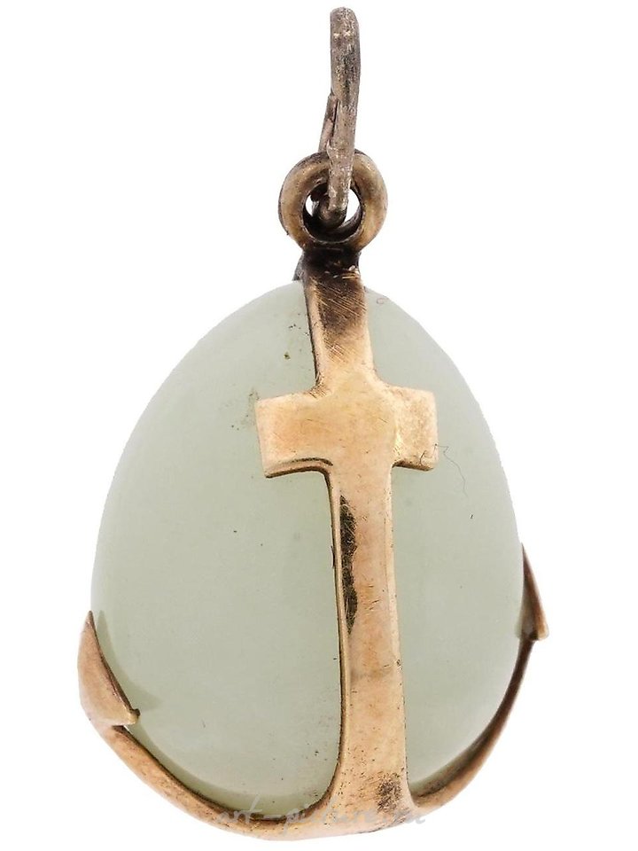 Russian silver , RUSSIAN 84 GILT SILVER CARVED JADE STONE EGG PENDANT