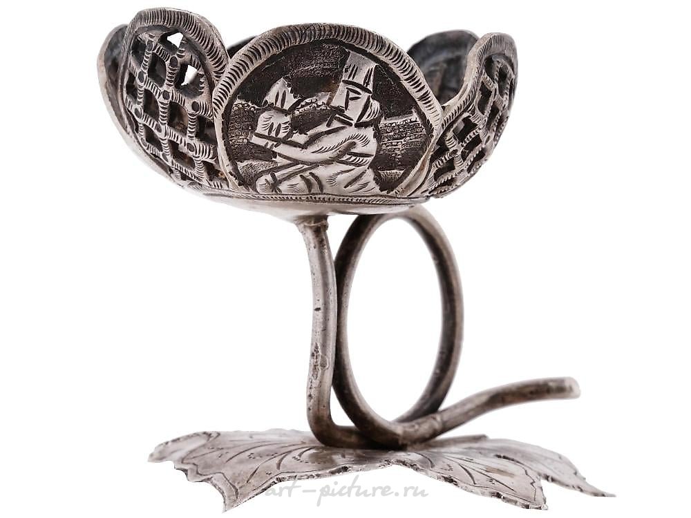 Russian silver , RUSSIAN SILVER NIELLO PIERCED DECOR EGG STANDS