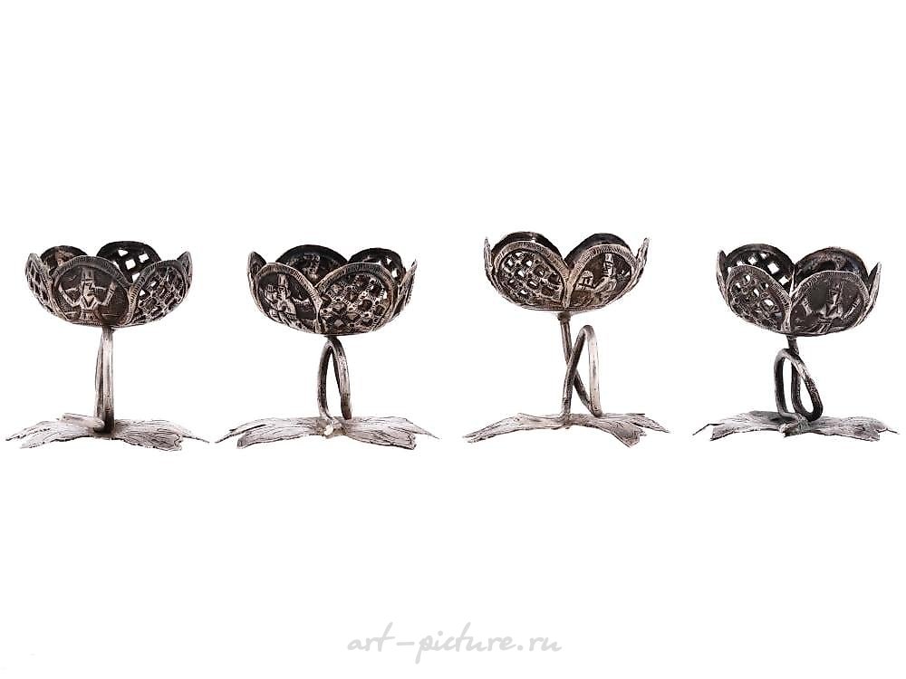 Russian silver , RUSSIAN SILVER NIELLO PIERCED DECOR EGG STANDS