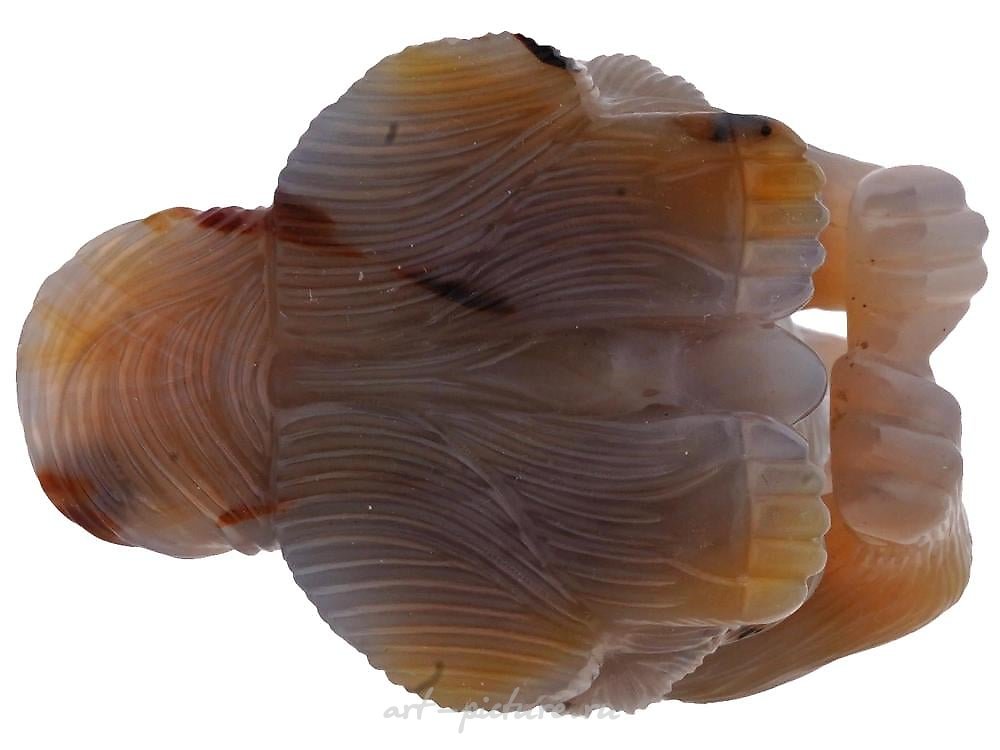 俄罗斯银 , 俄罗斯切割的狗形状的玛瑙雕塑，由黄金、银和钻石制成