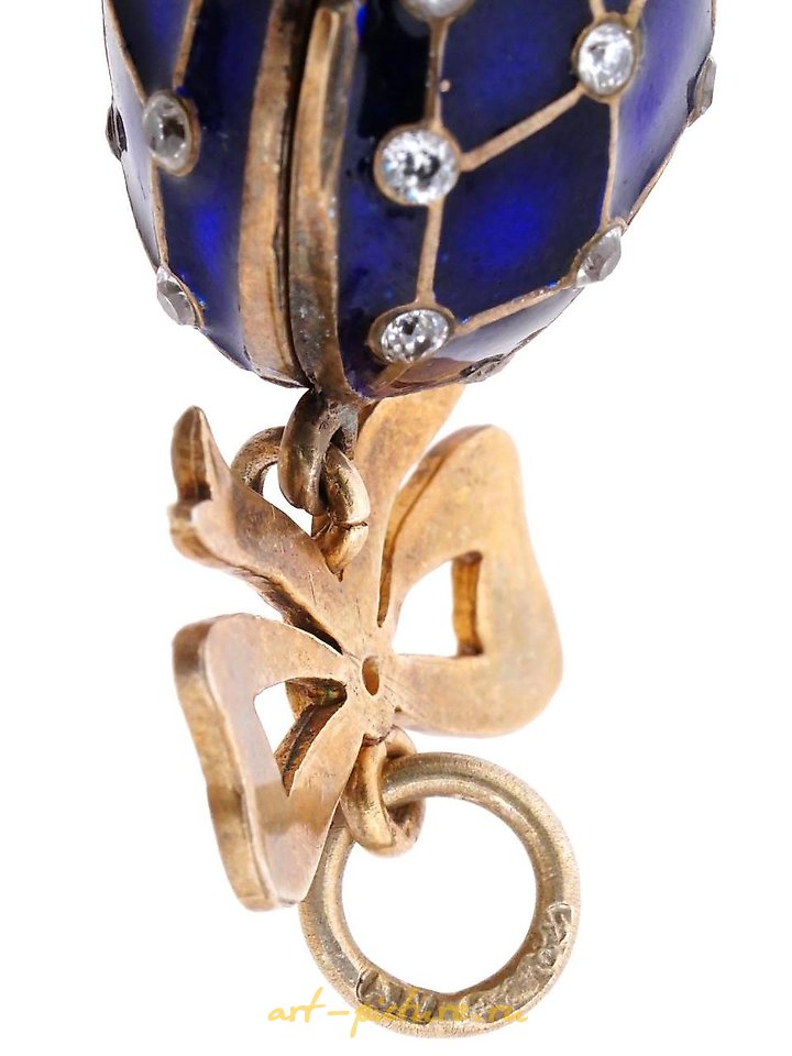 俄罗斯银 , 俄罗斯银质吊坠-垂饰，采用珐琅和钻石装饰。