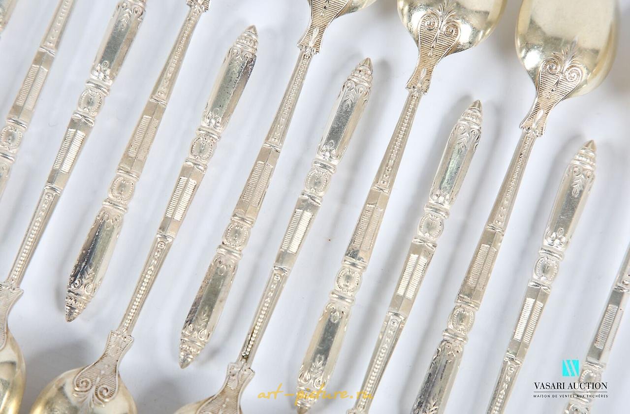 Русское серебро , Набор из двенадцати серебряных чайных ложек