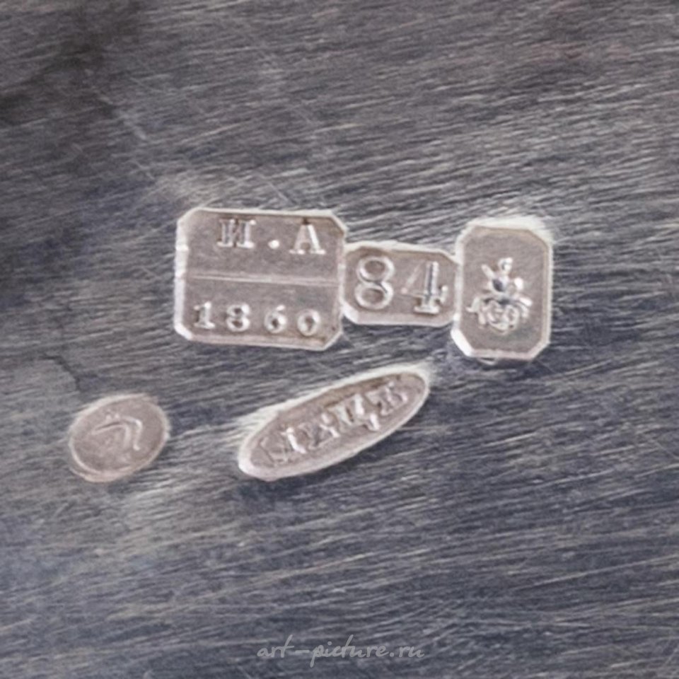 Русское серебро , Русская серебряная чаша с гравировкой