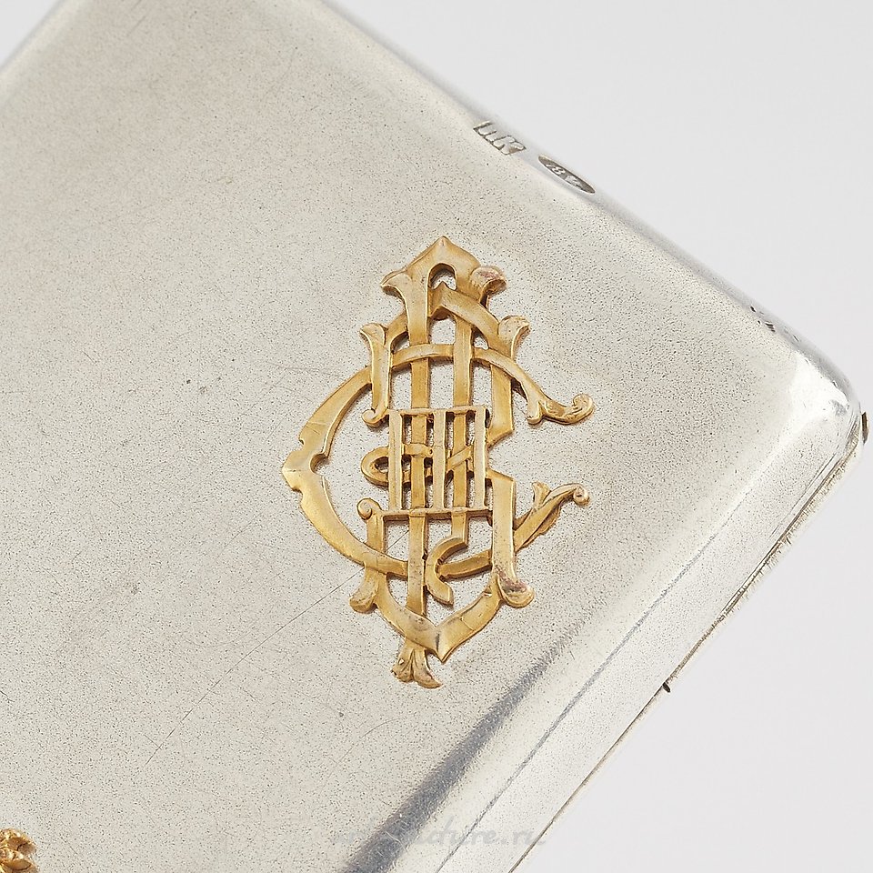 Русское серебро , Пара русских серебряных портсигара