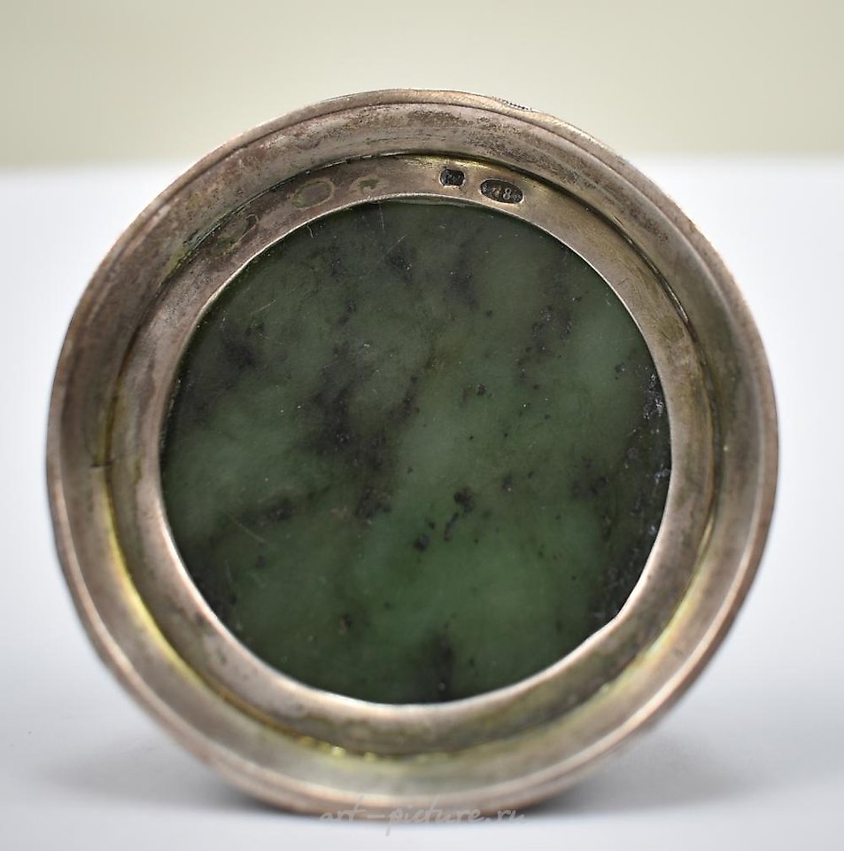 俄罗斯银 , 俄罗斯银制巴布猴法贝热奇雕像